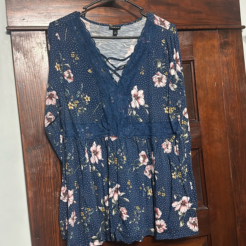 Torrid Floral Top EUC